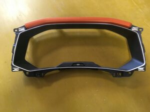 RAMKA OSŁONA LICZNIKA ZEGARÓW VW T-ROC POMARAŃCZ