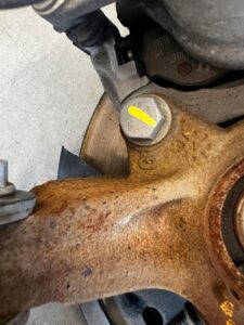 NOGA AMORTYZATOR ZWROTNICA PRZÓD LEWY DACIA SANDERO III 1.0 TCE LPG ECO-G