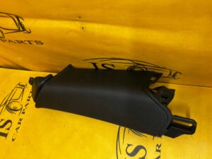 POSZYCIE OSŁONA OBUDOWA SŁUPKA C TYŁ PRAWY PORSCHE MACAN 95B