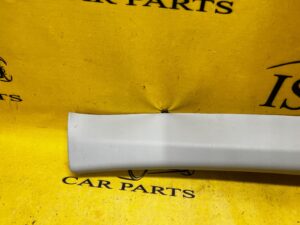 POSZYCIE OSŁONA OBUDOWA SŁUPKA PRZÓD A LEWY RENAULT MEGANE IV