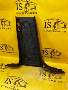 OSŁONA TAPICERKA SŁUPKA B PRAWA AUDI A8 D4