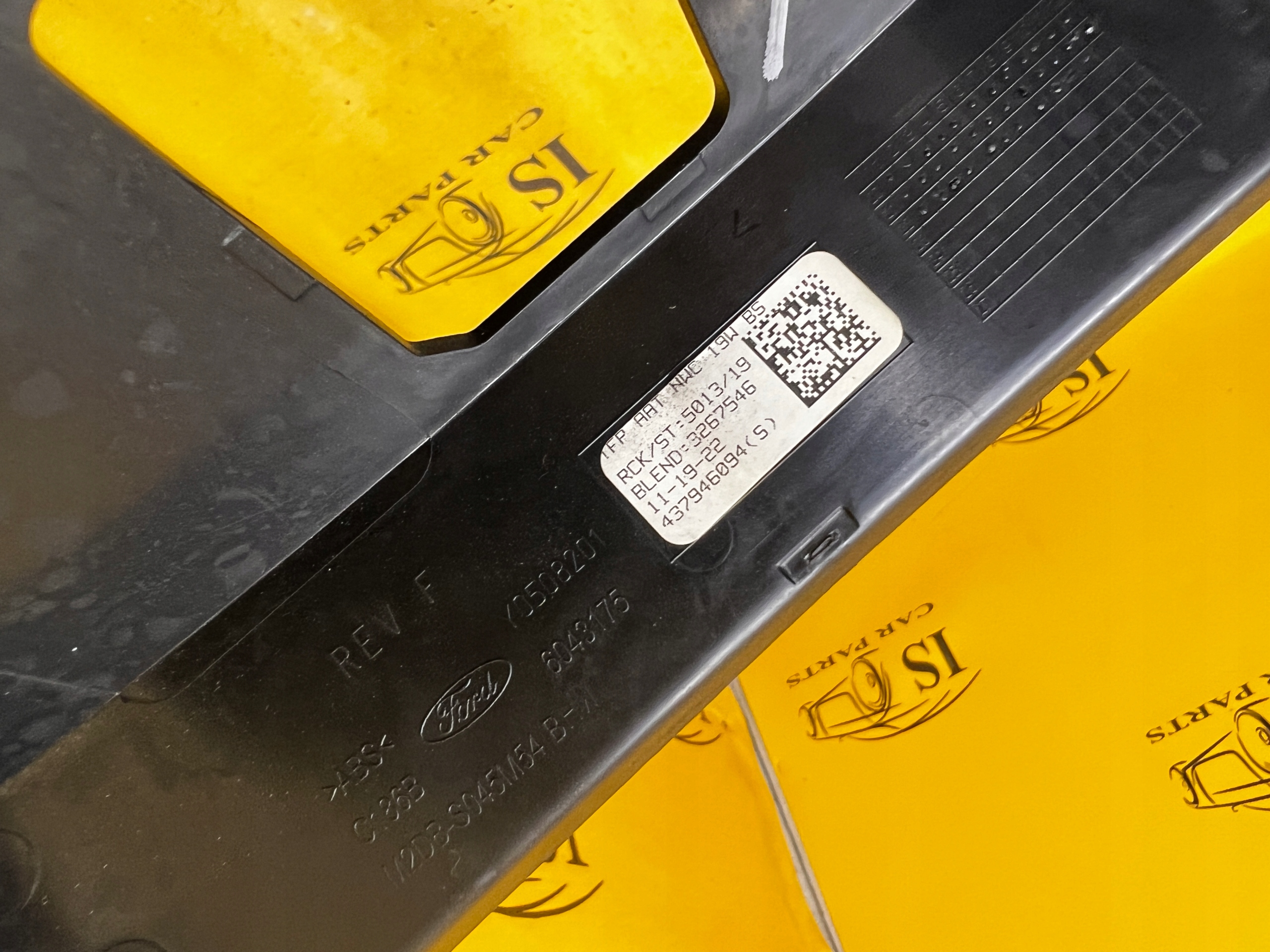 RAMKA OSŁONA DEKOR TUNELU ŚRODKOWEGO FORD BRONCO 21-