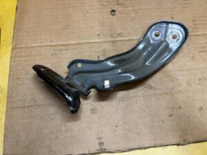 WSPORNIK MOCOWANIE BŁOTNIKA PRZÓD LEWY RENAULT TALISMAN