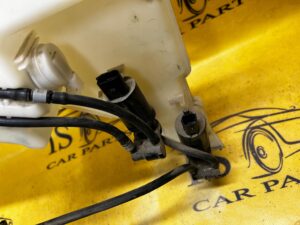 ZBIORNICZEK SPRYSKIWACZY RANGE EVOQUE L551 2X POMP