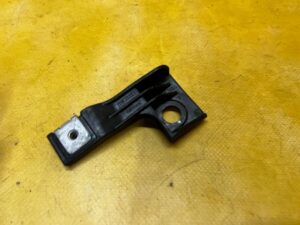 MOCOWANIE PROGU PRAWY LEWY PORSCHE MACAN 95B