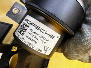 OSŁONA POSZYCIE ZEGAR DESKI KONSOLI PORSCHE PANAMERA 970 I LIFT