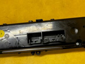 PANEL KLIMATYZACJI NAWIEWU OGRZEWANIA SIEDZEŃ AUDI A4 B9 8W