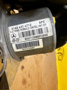 POMPA HAMULCOWA ABS MERCEDES GL X166