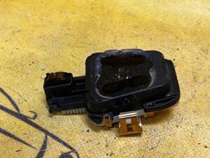 CZUJNIK SENSOR DESZCZU MERCEDES E-KLASA W213 KOMBI