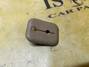 OSŁONA RYGLA MOCOWANIA OPARCIA FOTELA KANAPY TYŁ PORSCHE MACAN 95B