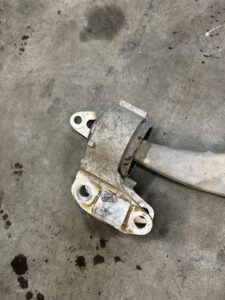 WAHACZ PRZÓD PRZEDNI LEWY LAND ROVER DISCOVERY SPORT V L550 LIFT