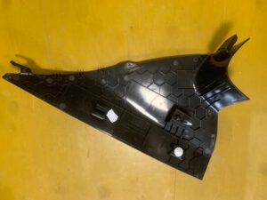 LEWA OSŁONA TAPICERKA POSZYCIE SŁUPKA C BMW F22 M2