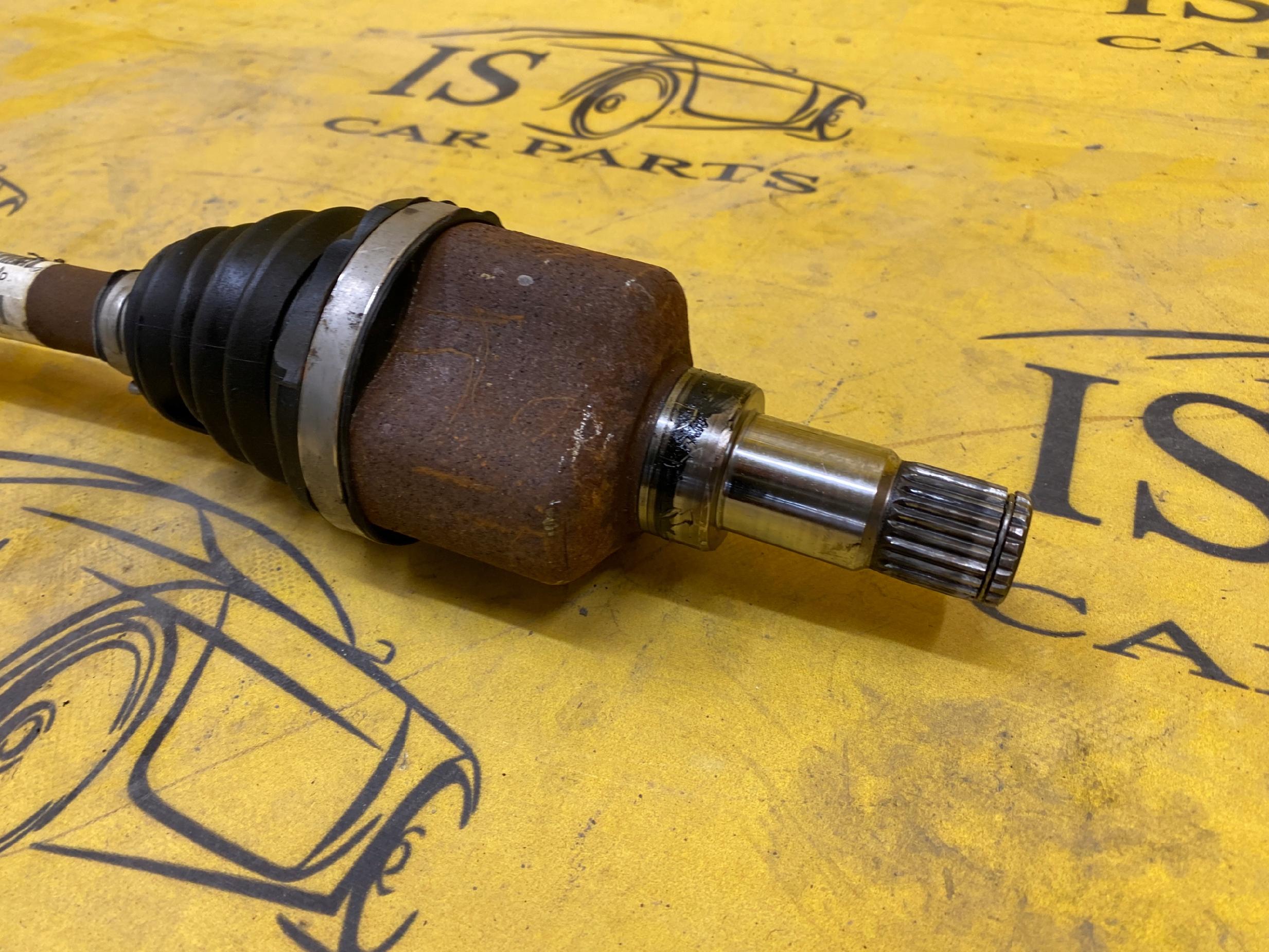 FORD FIESTA MK7 1.0 EC PÓŁOŚ LEWA CV17-3B437-BD