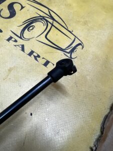 SIŁOWNIK TELESKOP MASKI POKRYWY SILNIKA PEUGEOT 508 I