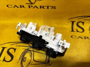 PANEL STEROWANIA KLIMATYZACJI WENTYLACJI NAWIEWU DACIA SANDERO III 3