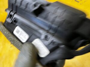 KRATKA NAWIEWU ZEWNETRZNA PRAWA DESKI KONSOLI ORANGE FORD BRONCO 21-