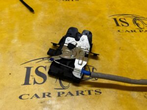 ZAMEK DOCIĄG KLAPY TYŁ BAGAŻNIKA LAND ROVER DISCOVERY SPORT V L550 LIFT