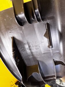 PLASTIK OSŁONA LISTWA PROGU PROGOWA TYŁ LEWY LEWA MERCEDES GLS X166 BRĄZ