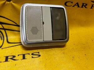 LAMPA KABINOWA LEWY TYŁ RANGE ROVER VOGUE L405