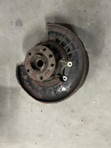 ZWROTNICA PIASTA TYŁ LEWY PORSCHE CAYENNE II 7P5 GTS 4.8 V8