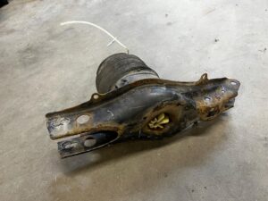 WAHACZ MIECH AIRMATIC TYŁ PRAWY MERCEDES CLS W218