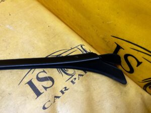 LISTWA SZYBY CZOŁOWEJ PRZÓD LEWY MERCEDES GL X166