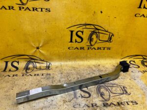 WSPORNIK RAMY DESKI ROZDZIELCZEJ KONSOLI PORSCHE CAYENNE II 7P5