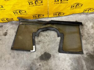 DYWAN WYKŁADZINA FOTELI ZA FOTELAMI TYŁ CHEVROLET CORVETTE C5 97-04