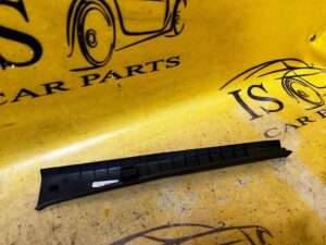 OSŁONA SŁUPKA DESKI PRAWA PORSCHE CAYENNE II 7P5 LIFT 92A