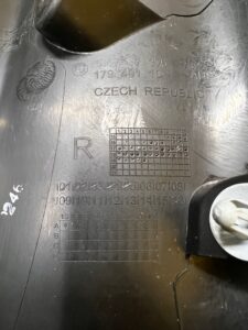 OSŁONA POSZYCIE NAKŁADKA SŁUPKA A PRAWA BMW 5 G30