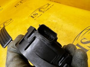 PEDAŁ POTENCJOMETR GAZU AUTOMAT FORD BRONCO 21-