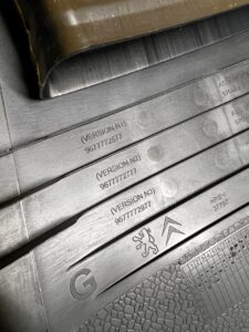 OSŁONA POSZYCIE SŁUPKA ŚRODKOWEGO B LEWA LEWE CITROEN C4 GRAND PICASSO II