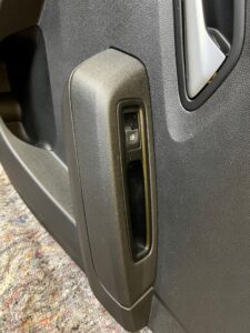 BOCZEK TAPICERKA DRZWI PRAWY TYŁ DACIA SANDERO III