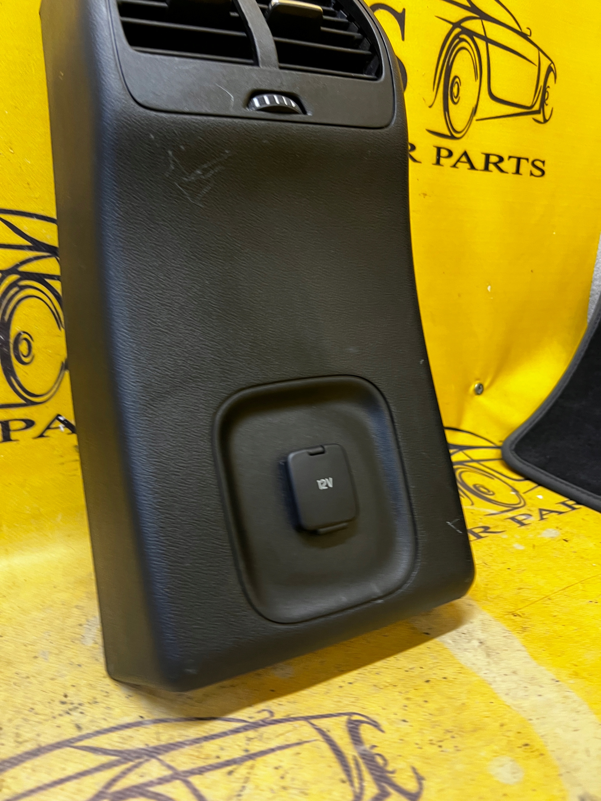 OSŁONA TYŁ TUNELU ŚRODKOWEGO WEJŚCIE USB KRATKI NAWIEWU FORD ESCAPE MK4