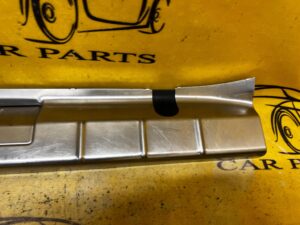 LISTWA OSŁONA BAGAŻNIKA PASA TYŁ TYLNEGO PORSCHE PANAMERA 970 I LIFT