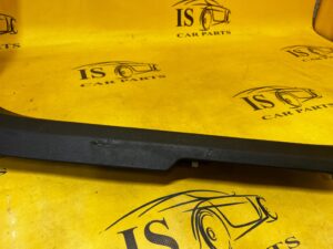 PLASTIK OSŁONA LISTWA PROGU SŁUPKA A PRZÓD PRAWY LED VOLVO XC90 II