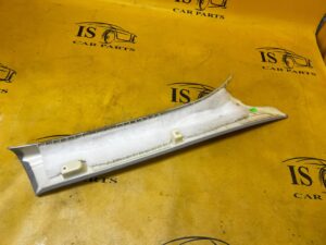 POSZYCIE OSŁONA OBUDOWA SŁUPKA PRZÓD A LEWY MERCEDES GL X166 GRAY