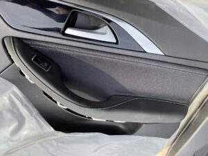 TAPICERKA BOCZEK DRZWI PRAWY PRZÓD INFINITI Q30 EU