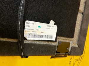 PODŁOGA WYKŁADZINA PÓŁKA BAGAŻNIKA MERCEDES GL X166