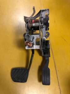 PEDAŁ HAMULCA AUTOMAT CZUJNIK NISSAN LEAF ZE0