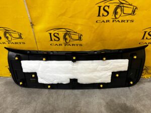 OSŁONA POKRYWA TAPICERKA KLAPY BAGAŻNIKA TYŁ RANGE ROVER VELAR L560