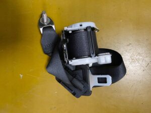 TYLNE PASY BEZPIECZEŃSTWA KANAPY TYŁ INFINITI Q70