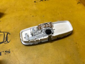 LAMPKA OŚWIETLENIE PODSUFITKI WNĘTRZA KABINY TYŁ FORD RANGER MK5 V