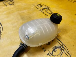 RURA RURKA PRZEWÓD WĄŻ ZBIORNIK ZBIORNICZEK WODY DACIA SANDERO III 1.0 TCE