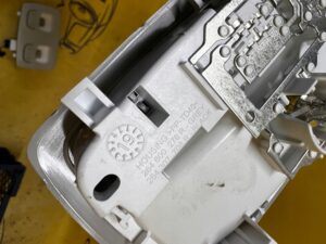 LAMPKA OŚWIETLENIE PODSUFITKI DACIA DUSTER II