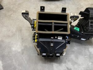 KOMPLETNA NAGRZEWNICA PAROWNIK DMUCHAWA KLIMATYZACJI FORD RANGER MK5 V EU