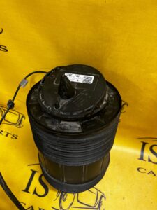 MIECH PNEUMATYCZNY TYŁ TYLNY LEWY AUDI Q7 4M Q8