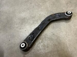 WAHACZ TYŁ TYLNY PRAWY LEWY VOLVO XC90 II