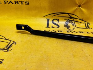 RAMIĘ WYCIERACZKI PRZÓD PRAWE PRAWY PASAŻERA BMW 5 G30 EU NOWE OEM