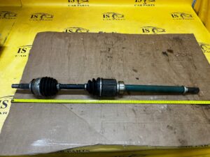 PÓŁOŚ PRZÓD PRZEDNIA PRAWY PRAWA NISSAN X-TRAIL T32 G